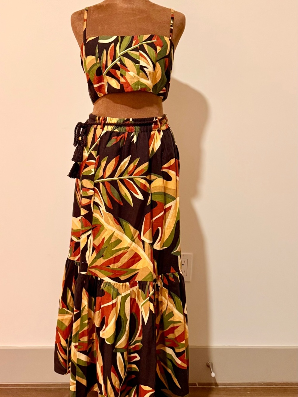 House Of Harlow 1960 Two Piece Skirt Set